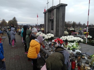Wyjście na cmentarz kl. I-III